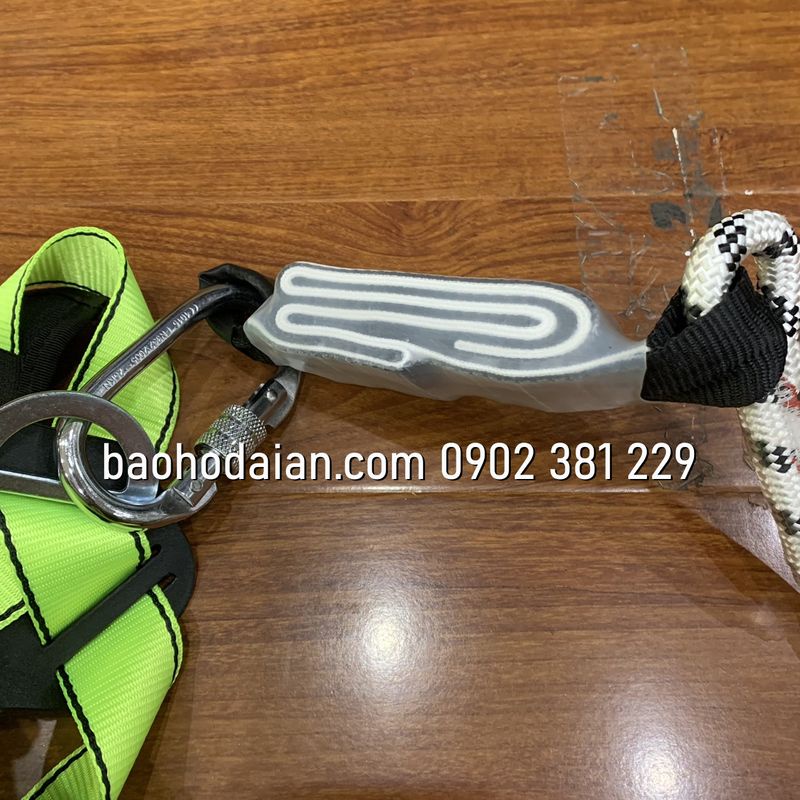Dây an toàn bán thân 1 móc nhôm dây thừng giảm sốc Hàn Quốc có túi