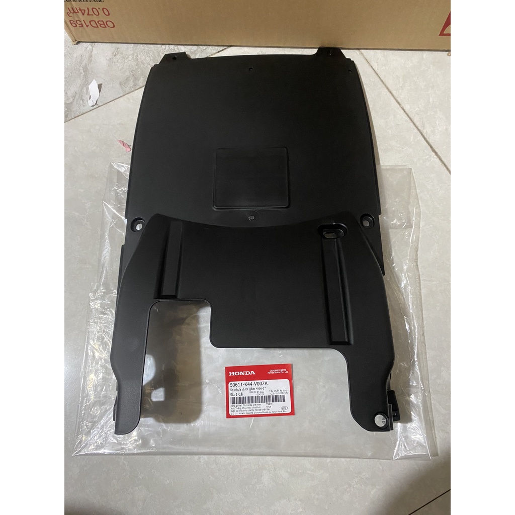 Ốp nhựa dưới gầm - Gầm nằm HONDA VISION năm 2014-2016-2018-2020.