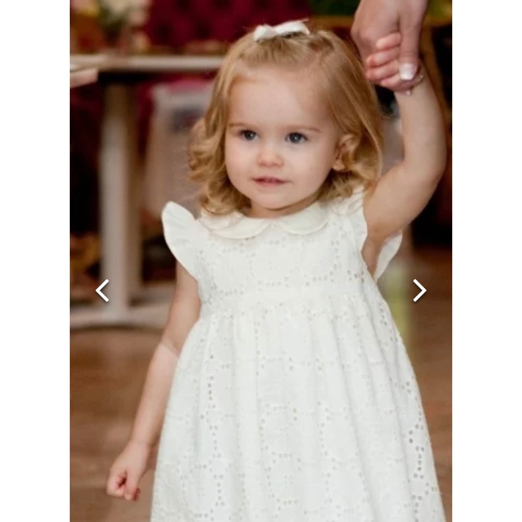 Váy thô trắng thêu trám cổ sen Zara