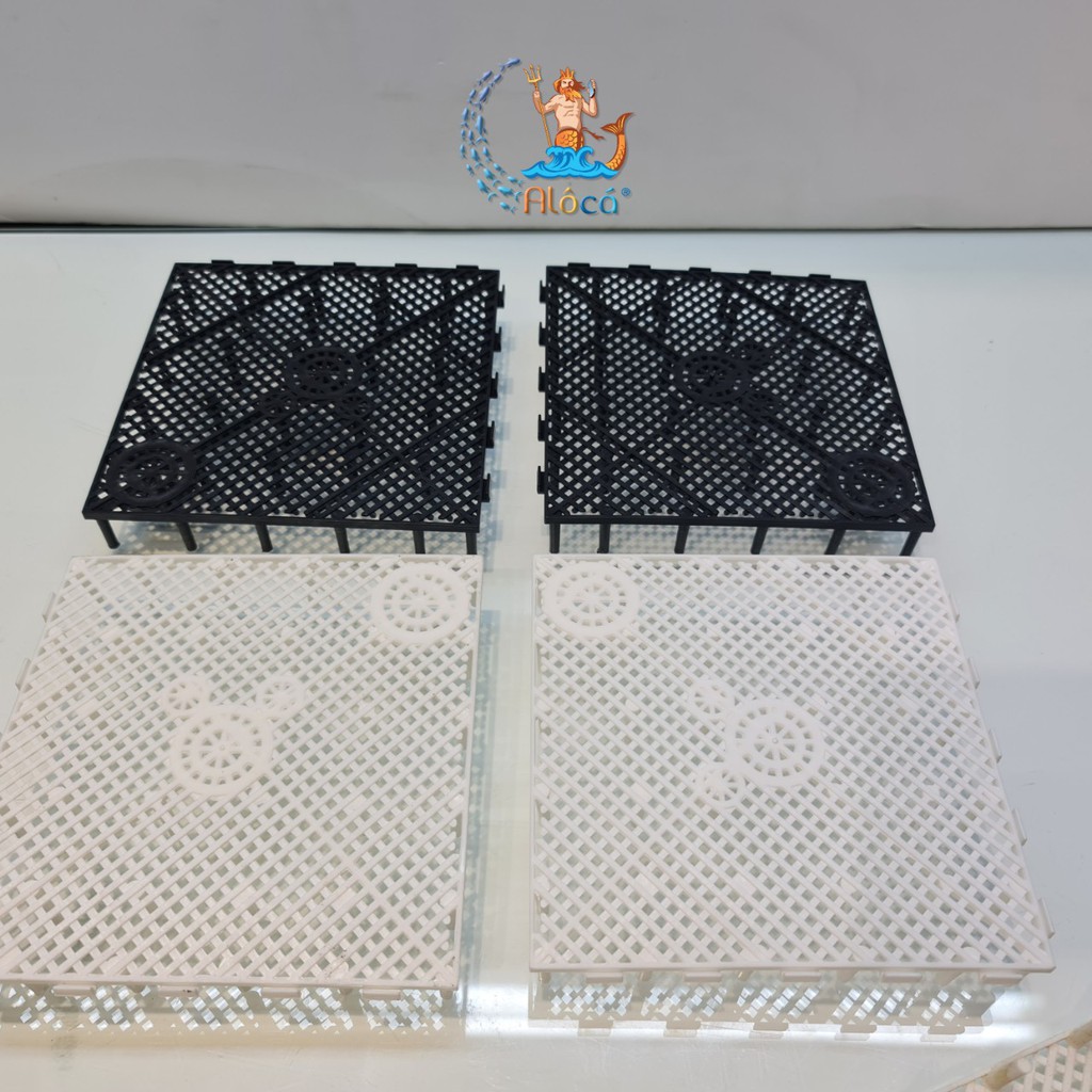 Tấm nhựa lót đáy bể lọc cho cá cảnh  màu đen - màu trắng kích cỡ 14 x14cm
