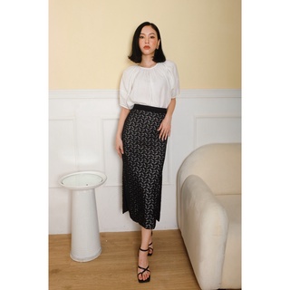 Chân Váy Midi Xẻ Ren Đen Nữ AT MODA DE LITA