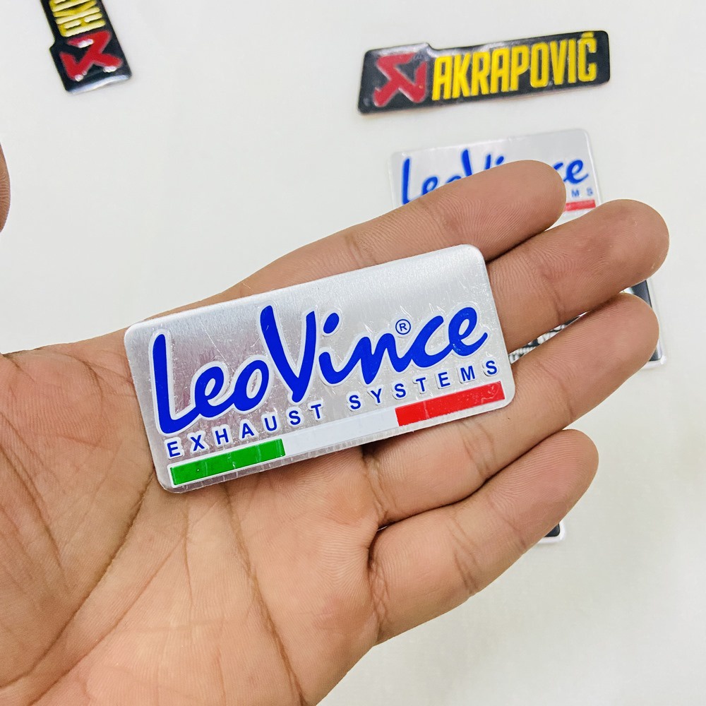 BỘ SƯU TẬP CÁC LOẠI TEM NHÔM CHỮ LEOVIN, AKRAPOVIC, YOSHIMURA DÁN GẤP XE MÁY, PÔ XE MÁY VARIO, CLICK, VISION, SH 150
