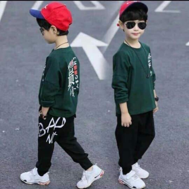 Bộ thể thao bé trai