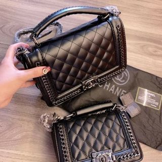 Túi quai xách Cha boy trần ô mềm viền xích sz 20 - 25