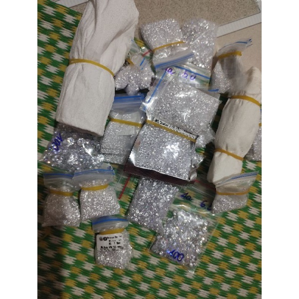 Đá trang sức,Đá kim cương nhân tạo đủ size ai mua nhiều làm gia công ib shop