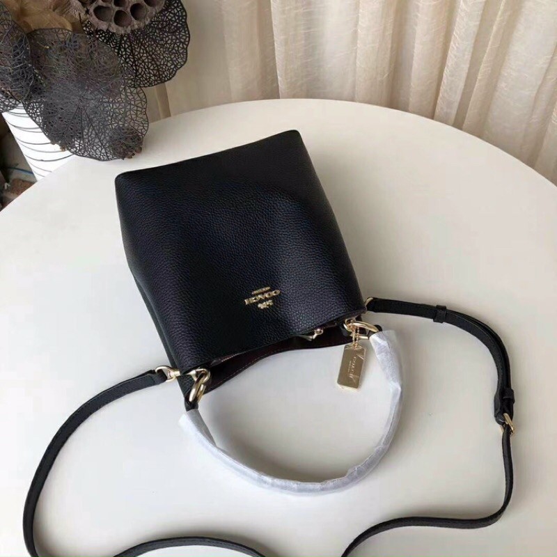 Túi COACH SMALL BUCKET BAG