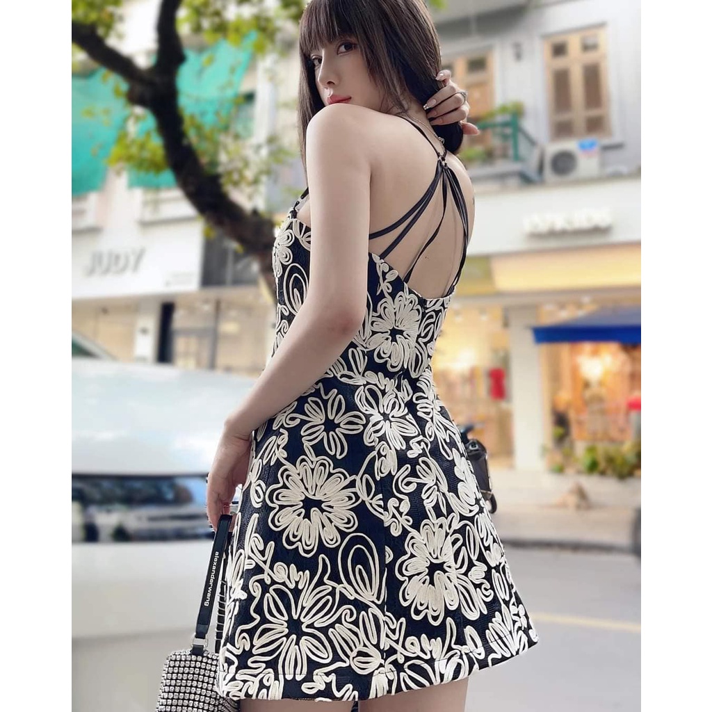 VÁY REN HOA NỔI ĐAN DÂY LƯNG