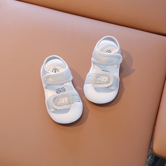 Sandal AB tập đi đế mềm quai dán tiện lợi siêu mềm cho bé trai bé gái