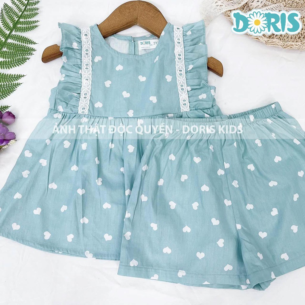 Bộ Bé Gái Họa Tiết Trái Tim Hai Màu Dễ Thương Doris Kids.