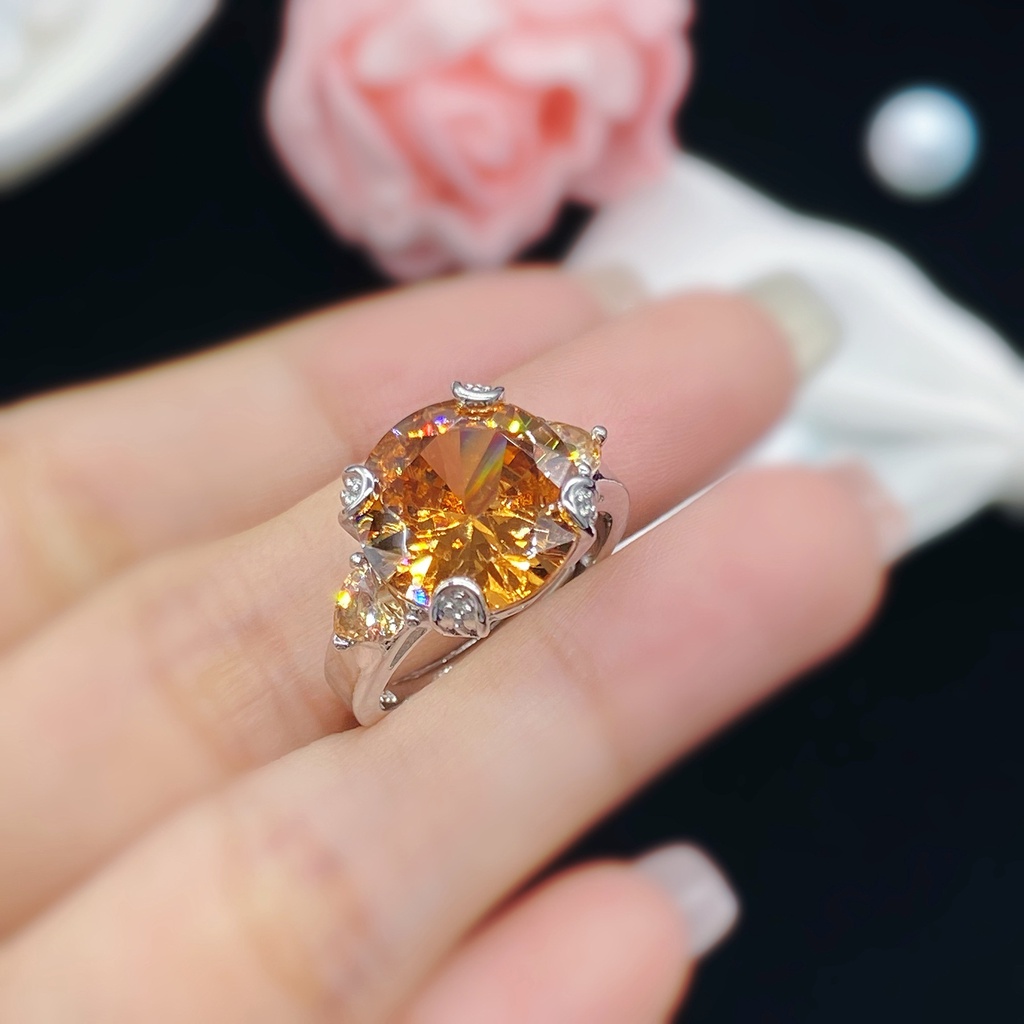 Hàng Mới Về Mới Nhẫn Moissanite Chính Hãng Sang Trọng
