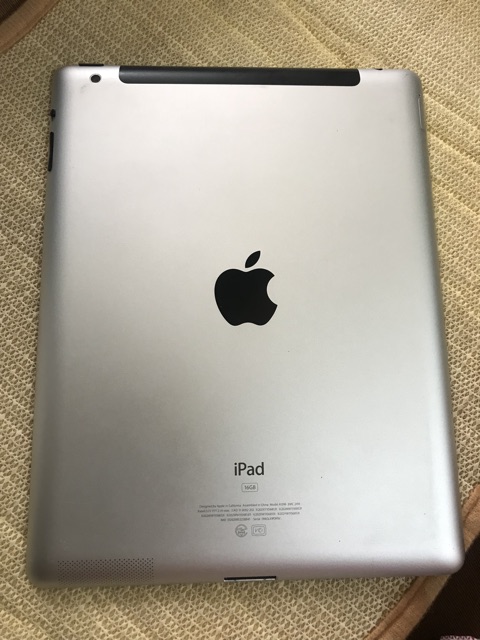 iPad 2 sài wifi 3G - 16G màu trắng | WebRaoVat - webraovat.net.vn