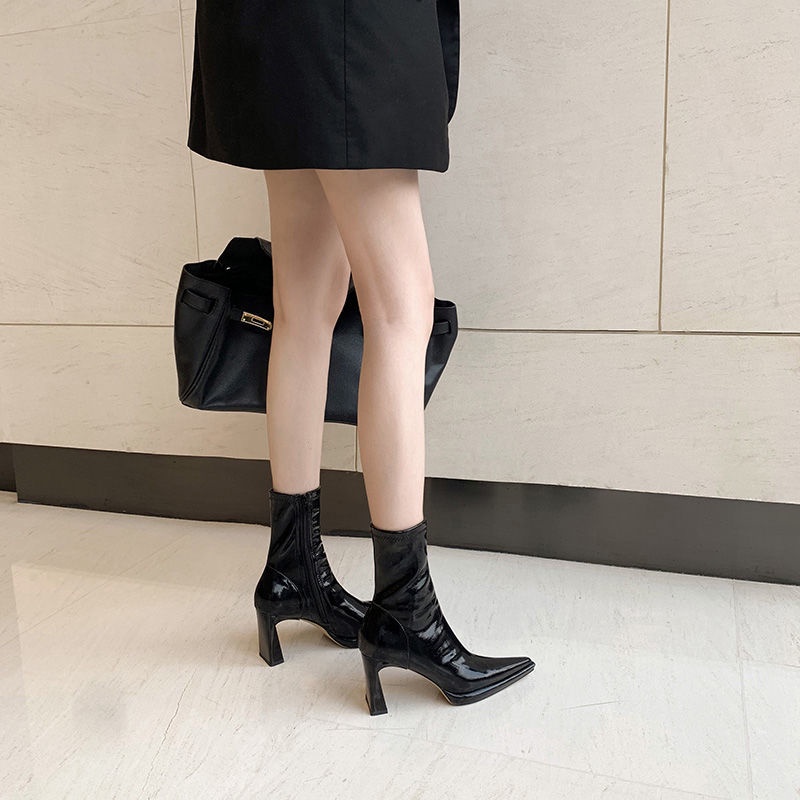Giày bốt cao gót mũi nhọn phong cách thời trang cho nữ