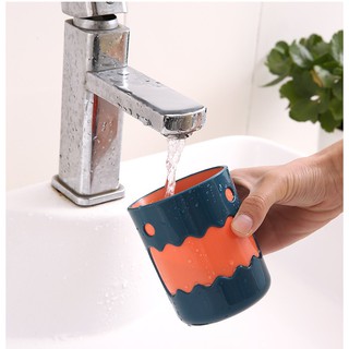 Cốc đánh răng cao cấp Nhật Bản