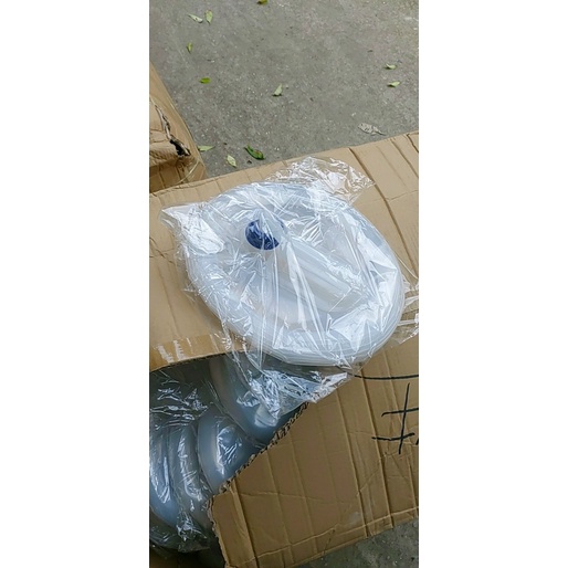 Bình đựng nước gấp gọn mang đi mọi nơi.