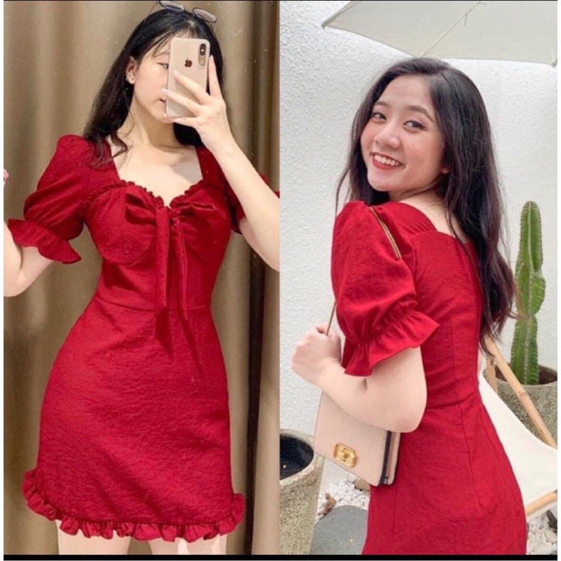 ĐẦM ĐỎ NƠ NGỰC