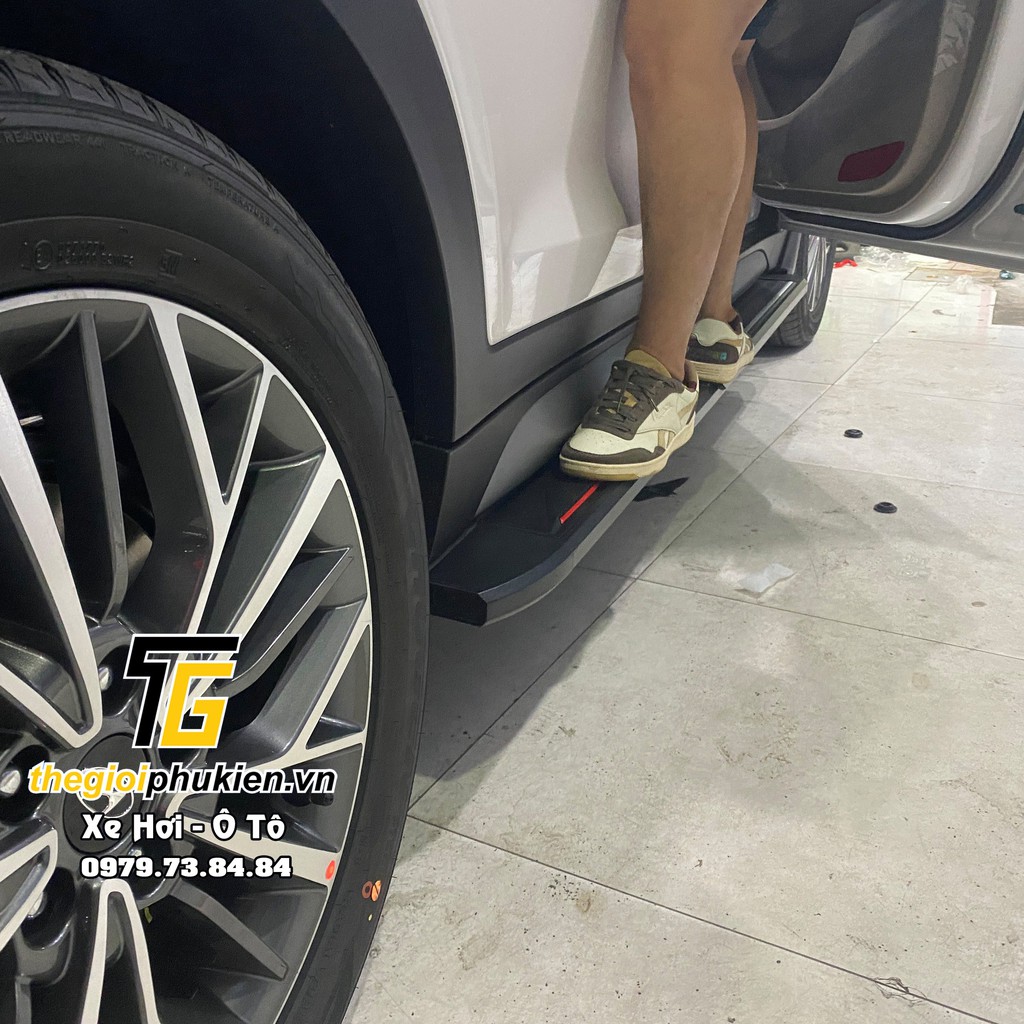 Hyundai Tucson 2016-2020 - Bệ lên xuống xe, bậc dẫm chân cho ô tô
