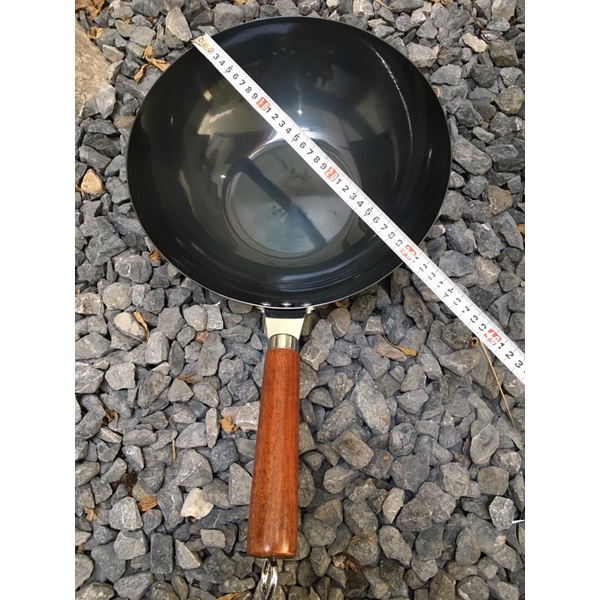 Chảo Thép Cacbon 30cm tôi sẵn đáy cực dày kháng rỉ tốt  sử dụng được bếp từ bếp gas, Chảo thép tôi đường kính 30cm