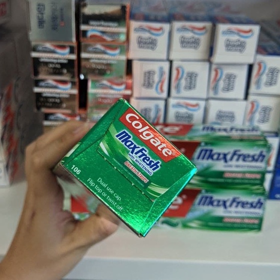 Kem đánh răng thơm miệng trắng răng Mỹ COLGATE Maxfresh With Whitening Clean Mint 170g (Colgate Mỹ Xanh Lá)