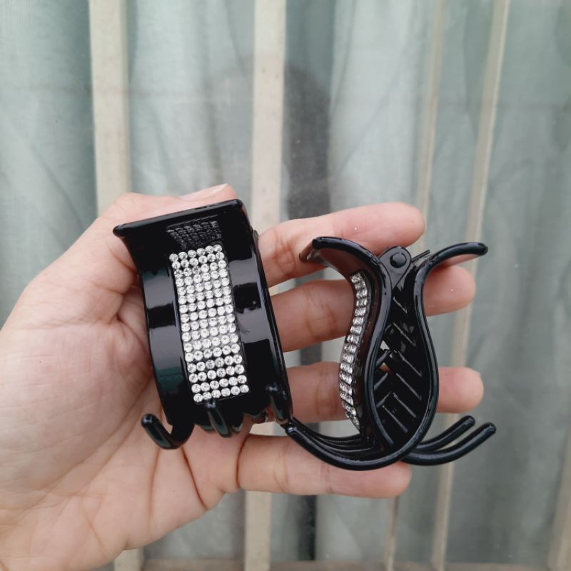 Kẹp Càng Cua 5 Răng Đen Bóng Đính Đá Nhân Tạo HGVN (RĂNG DÀI H3)