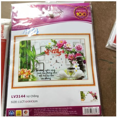 Tranh thêu chữ thập vợ chồng Lavender LV3144 (64 x 43 cm), tranh đính đá LV144 (73 x 49 cm)