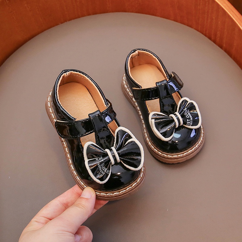 Giày Da Đế Mềm Đính Nơ Phong Cách Vintage Cho Bé Gái 0-8 Tuổi