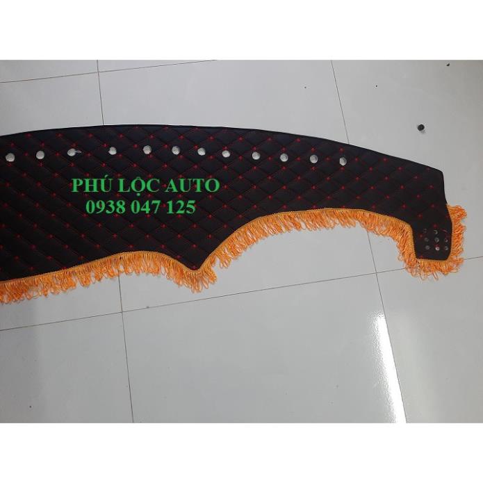Thảm Taplo Xe Tải HYUNDAI H100 1 tấn loại nhung 3 lớp và da cacbon 6D cao cấp