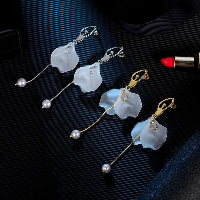 Bông tai dáng dài hình hoa đính ngọc trai giả thời trang