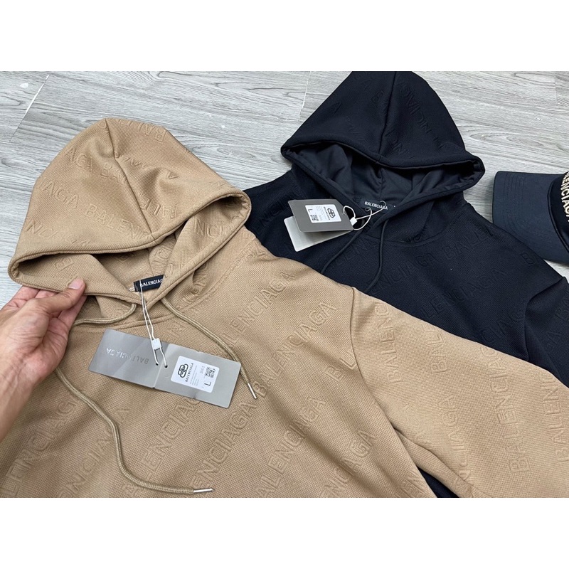 Áo Hoodie nam hoạ tiết dập vân chữ nổi