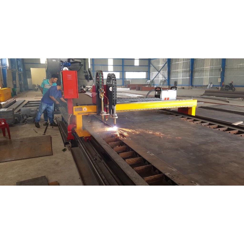 Máy cắt Plasma CNC