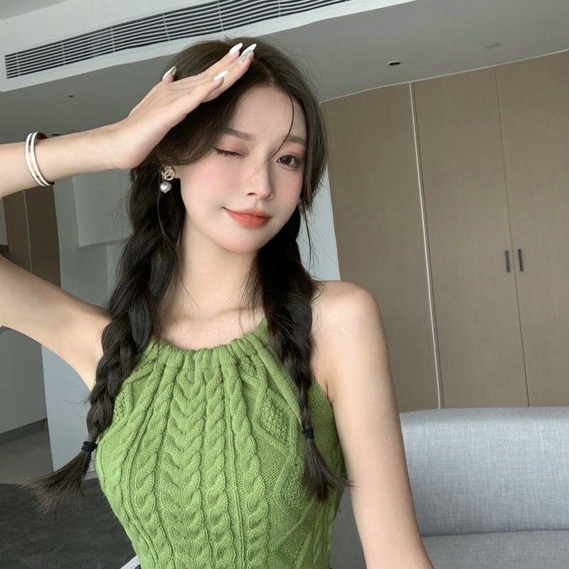 Áo yếm dệt kim hở lưng phong cách Hàn Quốc