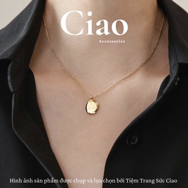 [NEW ITEM] Dây chuyền/ Vòng cổ titan không gỉ mặt tròn khắc chữ tinh tế Letitia Ciao