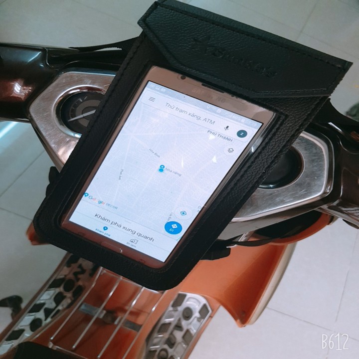 Túi treo đầu xe máy bằng da treo điện thoại đứng sunha MBS003 chuyên dùng cho grab, bee, xe ôm công nghệ CHOTO CT 339