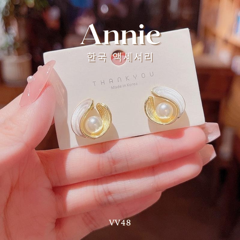 Bông tai hoa nụ trắng chuôi bạc 925 sang trọng phá cách kiểu dáng Hàn Quốc dành cho nữ Annie - VV48
