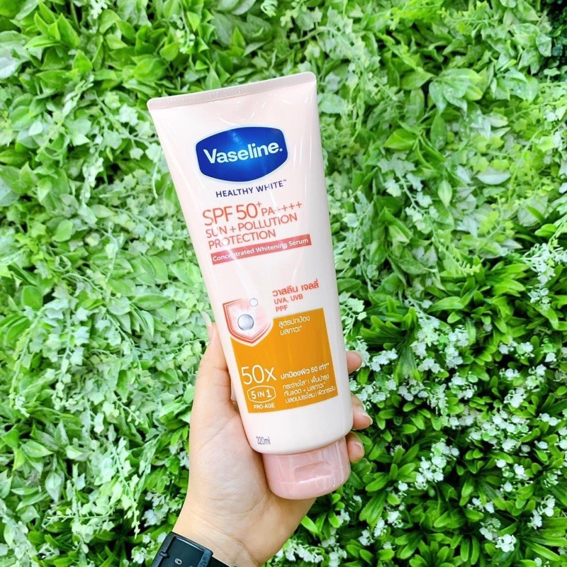 Vaseline Thái Lan 50x sáng da chống nắng 320ml