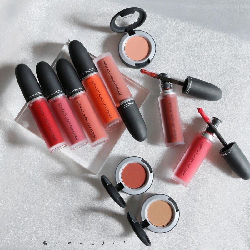 Son kem MAC Powder Kiss Liquid Lipcolour 2020