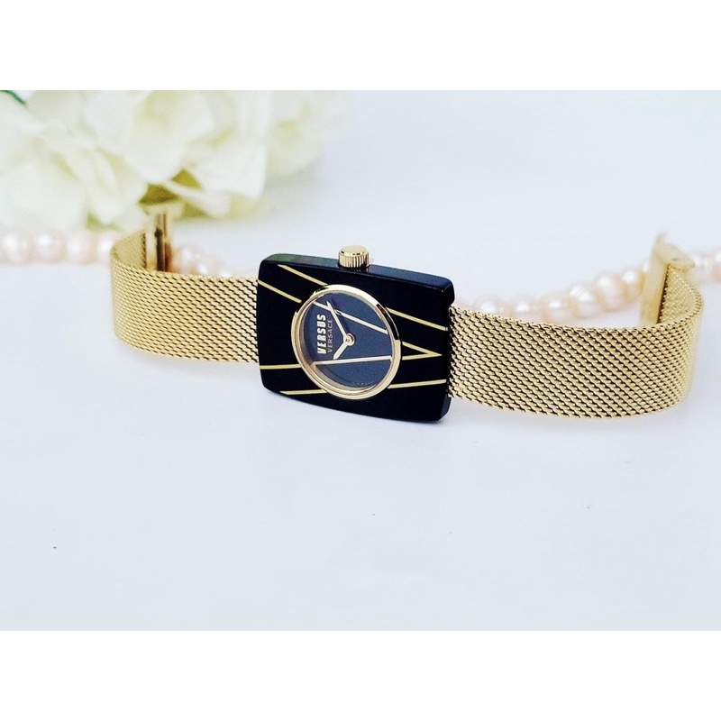 Đồng hồ nữ Versus Noho - New Collection .