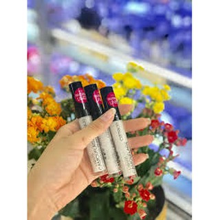 Kem lót mắt Catrice Prime and Fine Eyeshadow Base.