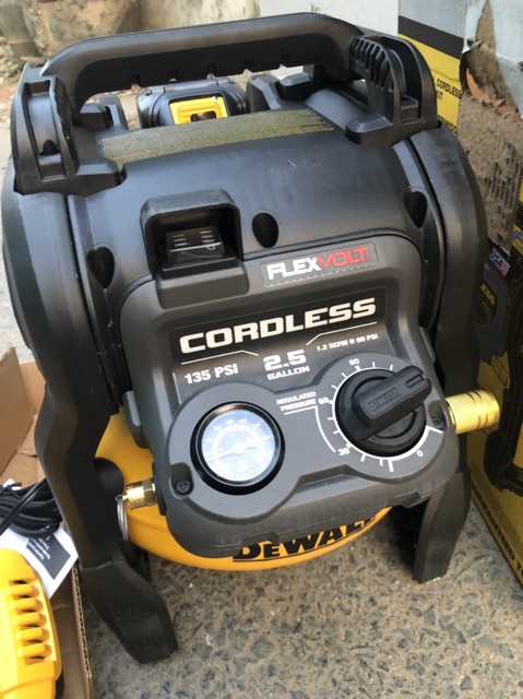 DEWALT DCC2560T1 BƠM HƠI DÙNG PIN
