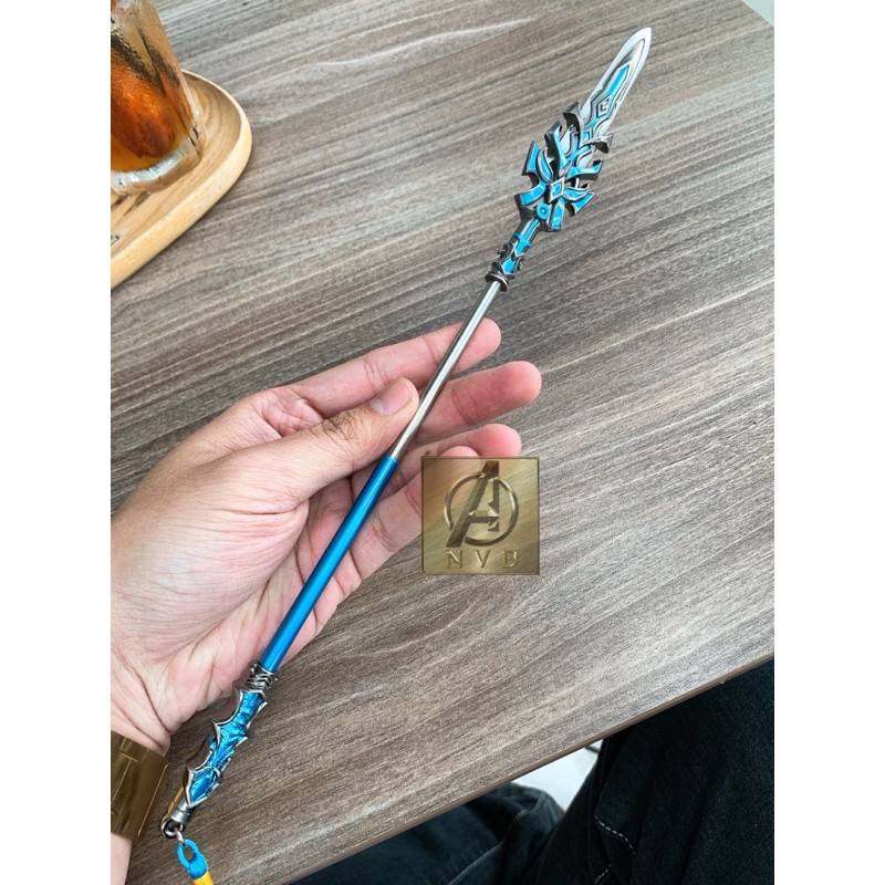Mô hình Đấu la đại lục Lam ngân bá vương thương 24cm (kéo dài 30cm) cực đẹp