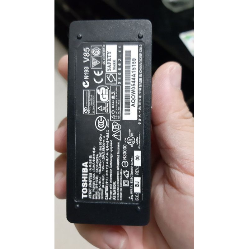 Bo nguồn đầu ra 19v 2a