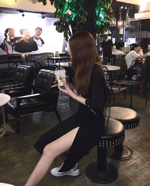 Chân Váy Đen Midi Form dài xẻ tà thiết kế form chuẩn dễ phối đồ | BigBuy360 - bigbuy360.vn