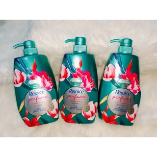 Dầu gội Rejoice hương nước hoa mẫu đơn (mẫu mới )