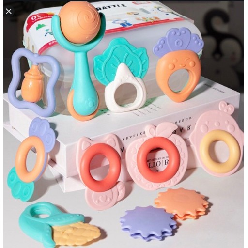 Bộ đồ chơi gặm nướu xúc xắc 10 món Baby Rattle kèm hộp đựng  an toàn cho bé mẫu cực đẹp