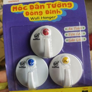 Vỉ 3.2 móc dán tường có đinh đóng loại 3cái cùng mẫu