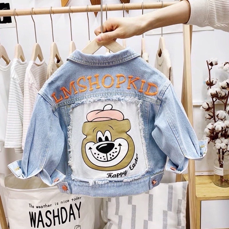 Áo khoác bò cho bé, hoạ tiết hình mặt cười sau lưng