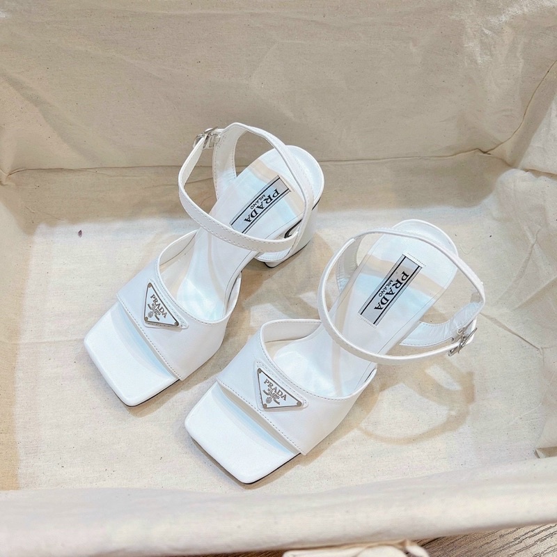 GIÀY SANDAL P R A D A MŨI VUÔNG GÓT CAO 7 PHÂN SANG CHẢNH