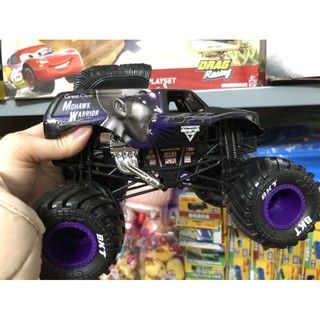 Xe tải đua quái vật cỡ lớn Monster Jam