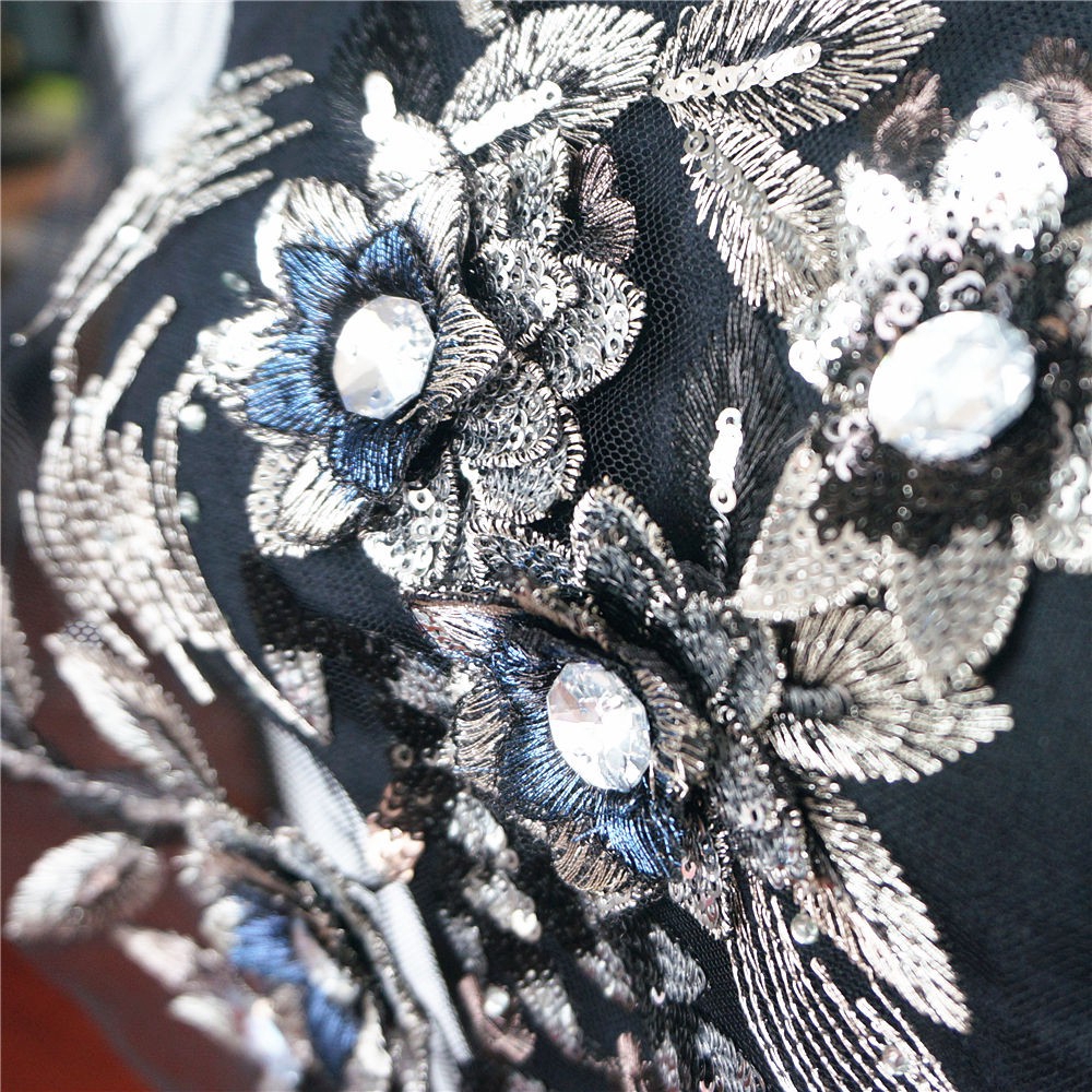 Vải Ren Thêu Hoa Màu Đen Đính Kim Sa Lấp Lánh Dùng May Váy Cưới diy