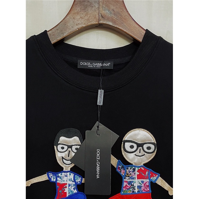 Áo sweater tay dài cổ tròn thêu hình nhân vật Zhang Zi D0LCE&GABBA mùa thu / mùa thu 2021 cho nam