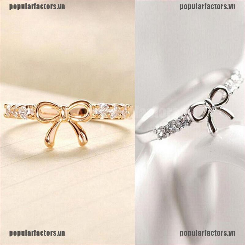 Vòng Tay Kim Loại Đính Đá Lấp Lánh